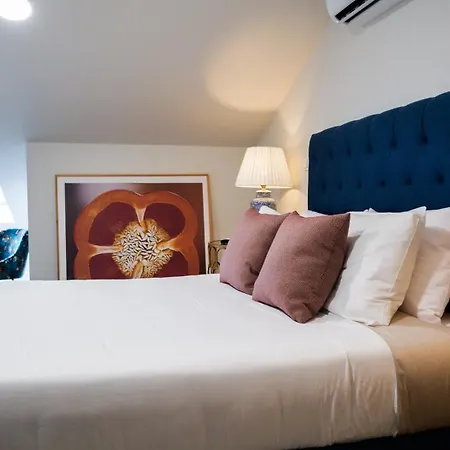 Charming House - O Mercado 3*