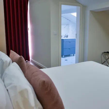 Charming House - O Mercado 3*