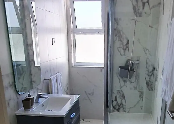 Charming House - O Mercado